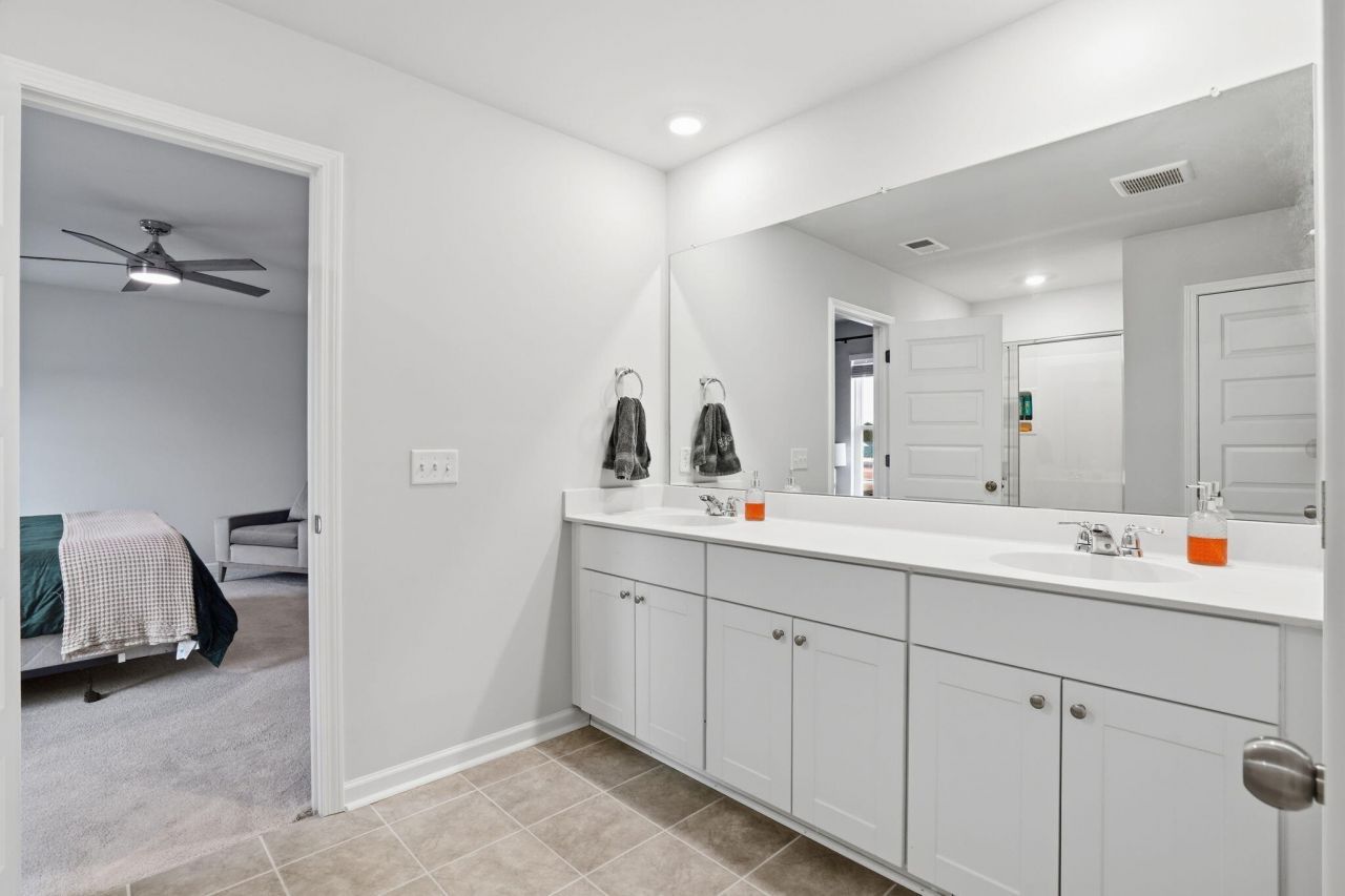 704 Pine Warbler Lane Photo 31