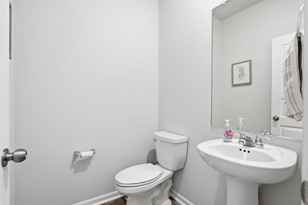 704 Pine Warbler Lane Photo 38