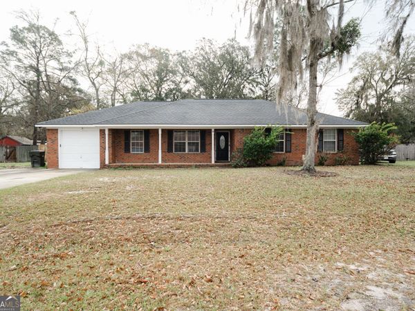 70 McCumber Drive, Allenhurst, GA 31301
