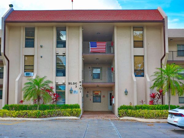 6401 N University Drive, Unit 210, Tamarac, FL 33321