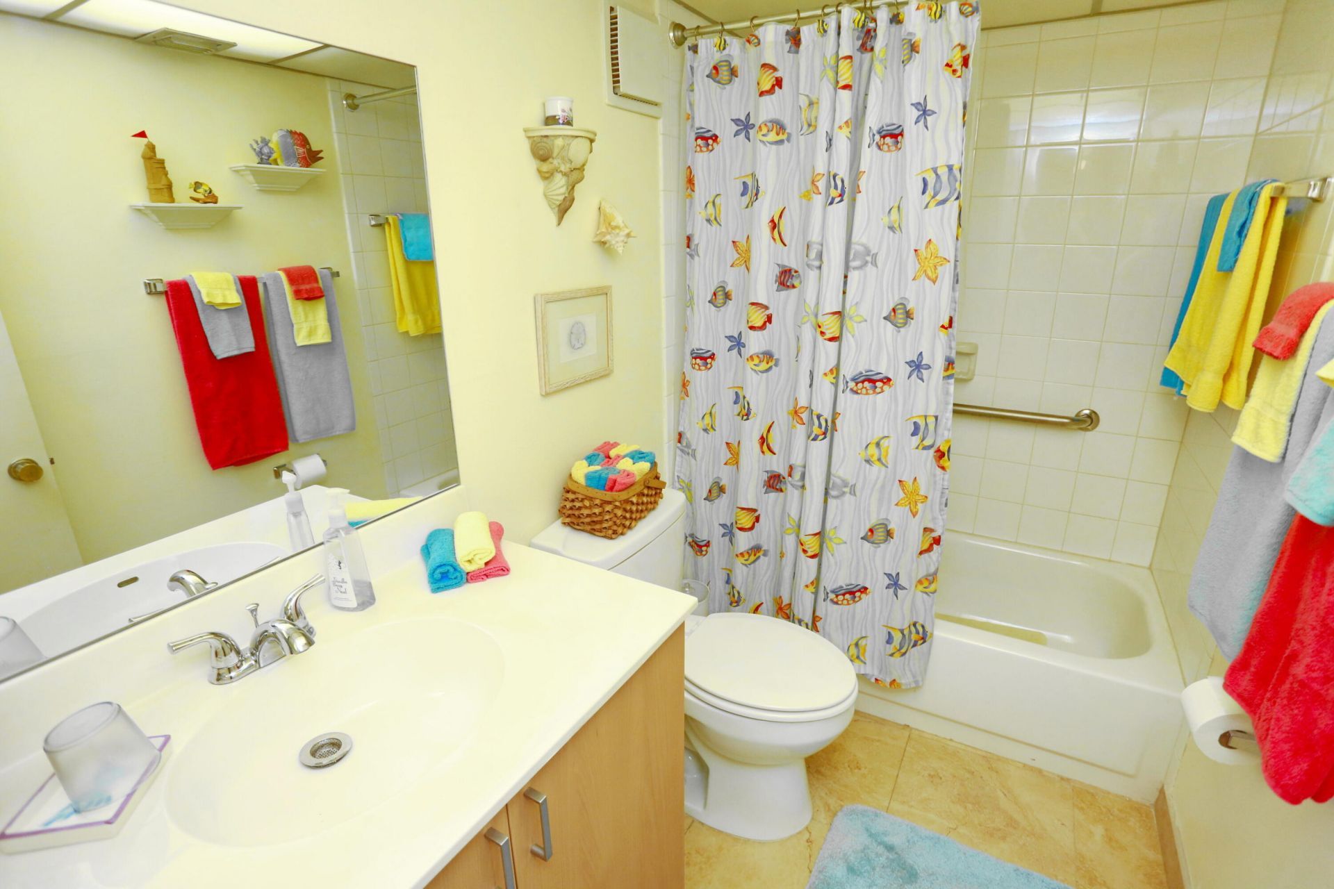 6401 N University Drive, Unit 210, Tamarac, FL 33321 Photo