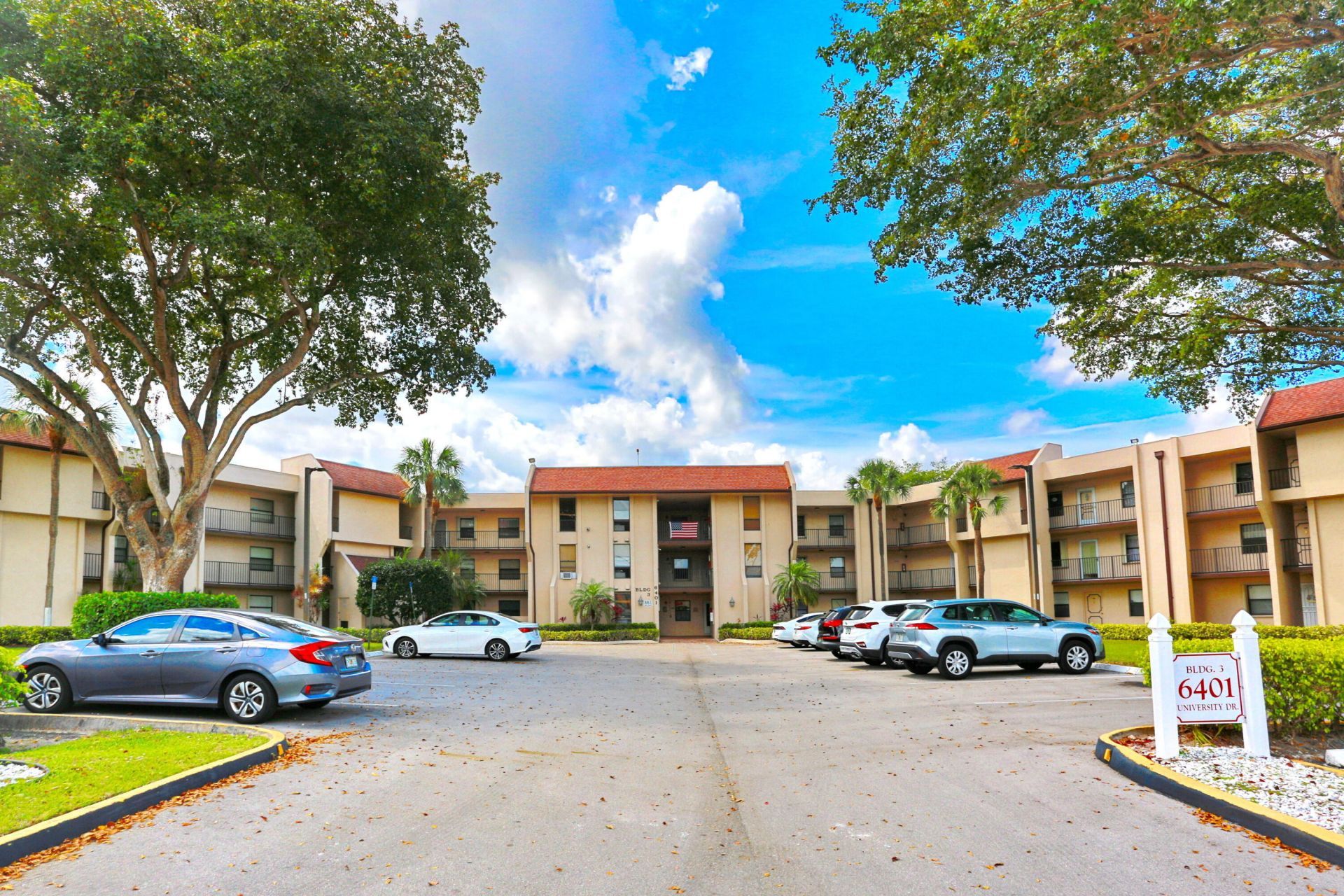 6401 N University Drive, Unit 210, Tamarac, FL 33321 Photo