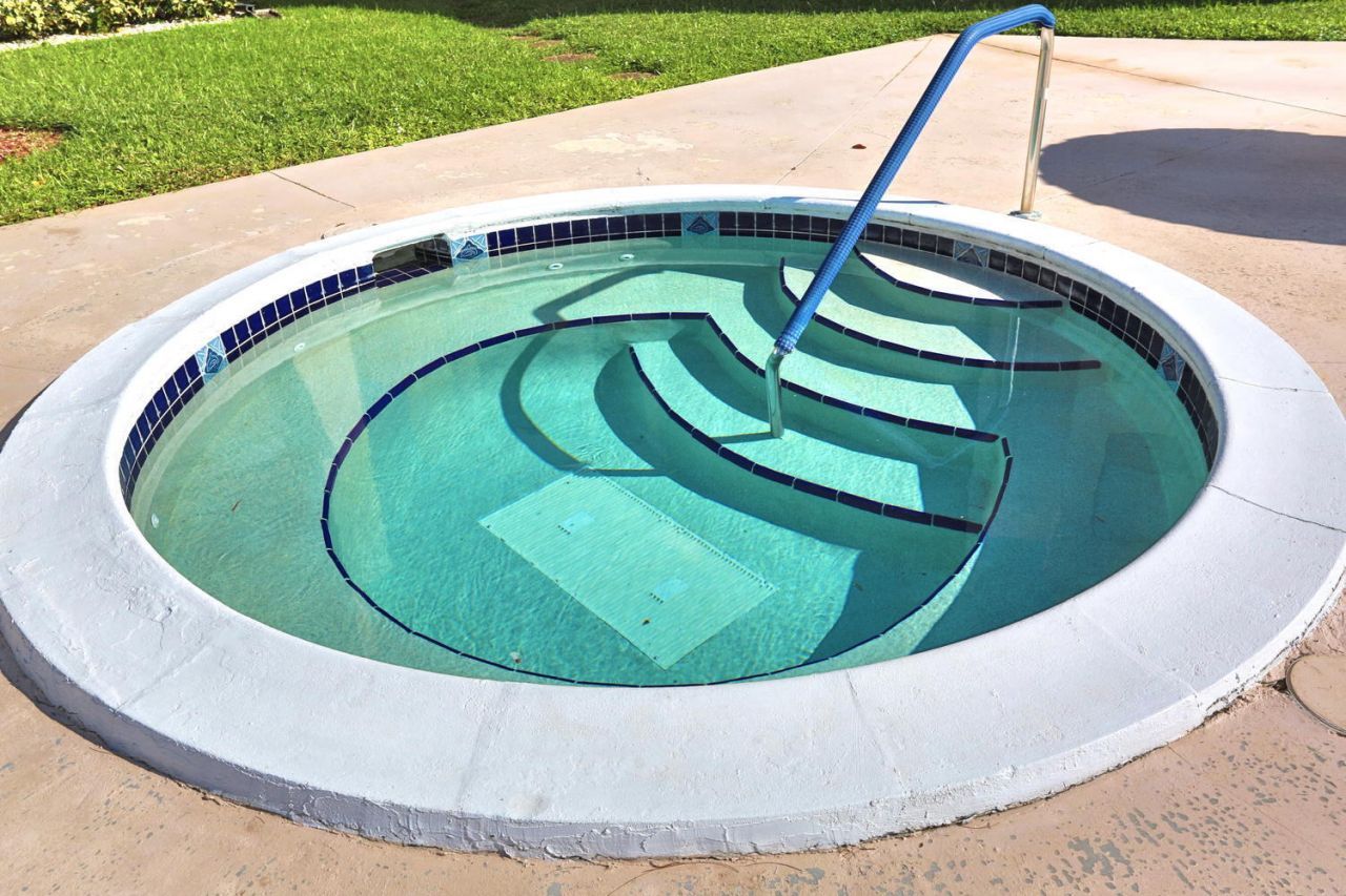 6401 N University Drive, Unit 210, Tamarac, FL 33321 Photo