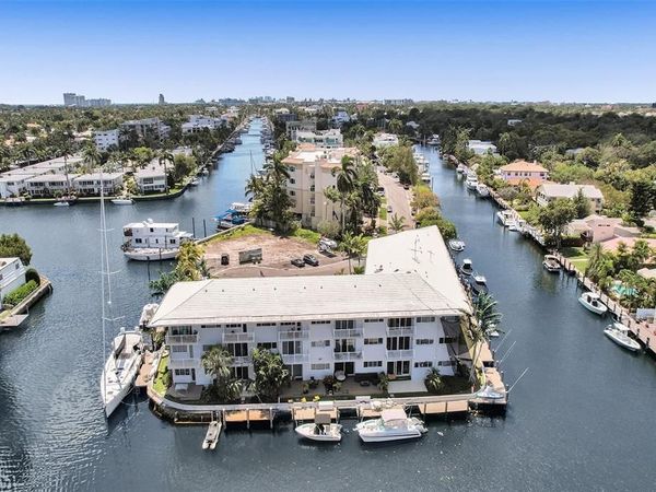 535 Hendricks Isle, Unit 209, Fort Lauderdale, FL 33301