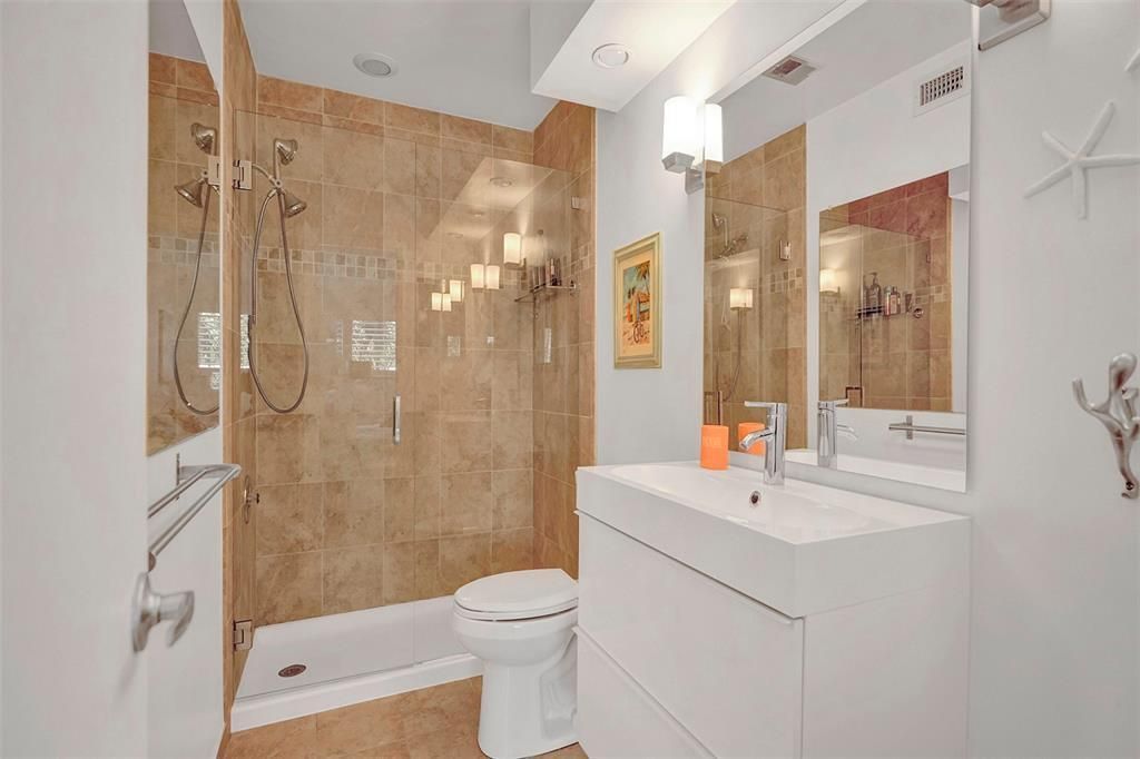 535 Hendricks Isle, Unit 209, Fort Lauderdale, FL 33301 Photo