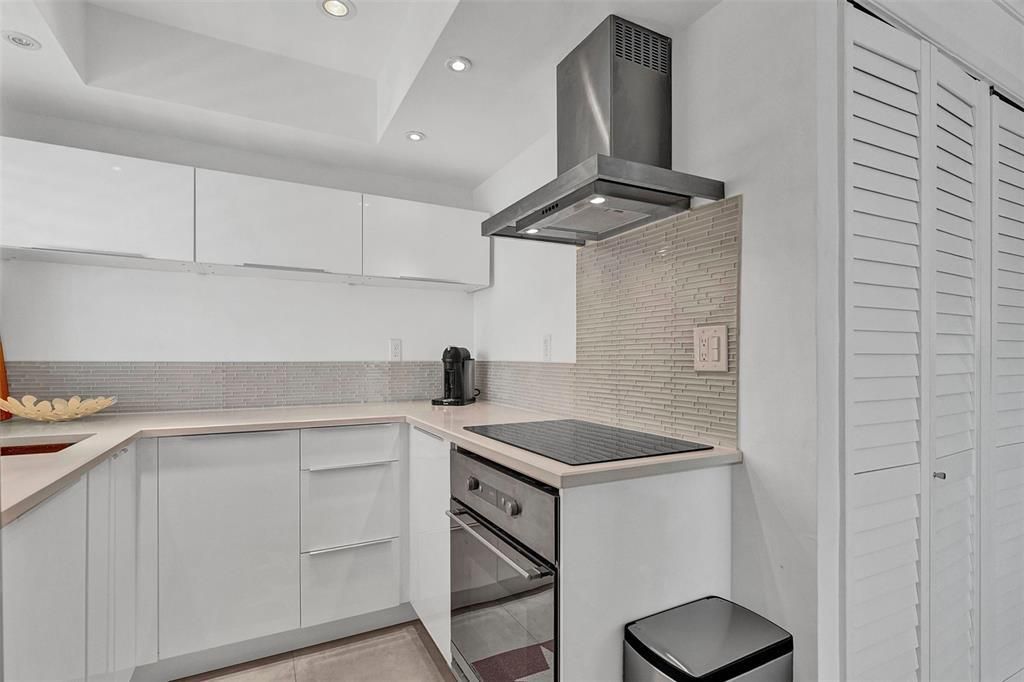 535 Hendricks Isle, Unit 209, Fort Lauderdale, FL 33301 Photo