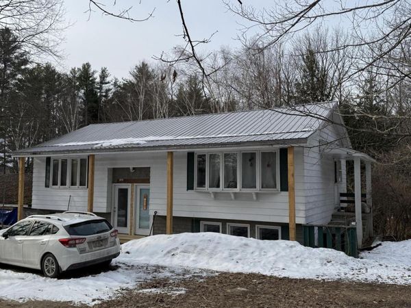 156 Alpine Street, Paris, ME 04281