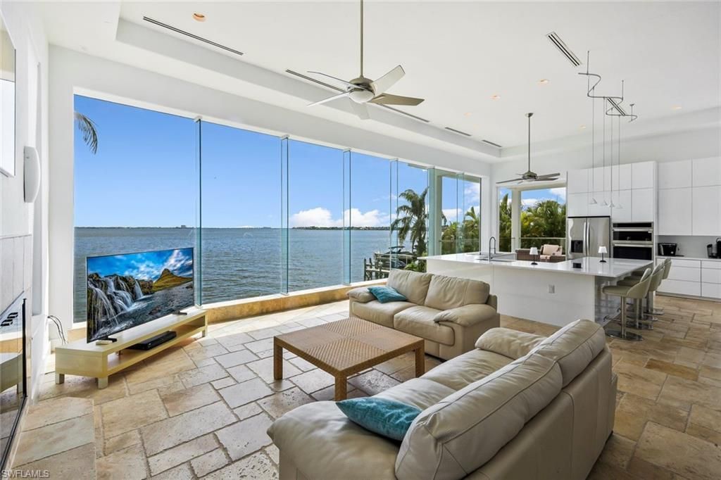 2302 SE 28th St, Cape Coral, FL 33904 Photo