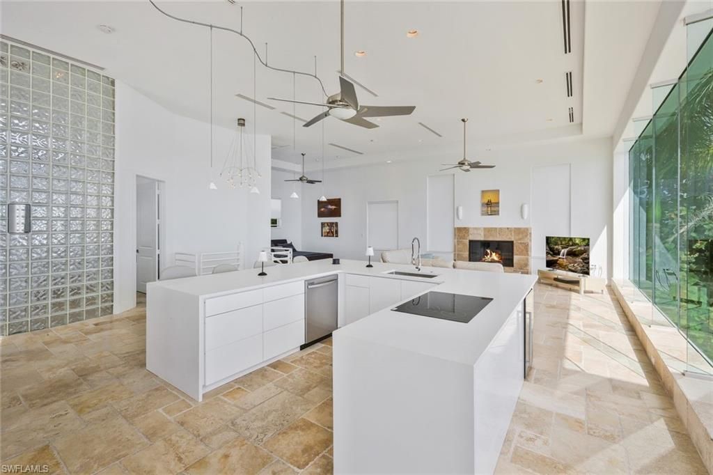 2302 SE 28th St, Cape Coral, FL 33904 Photo