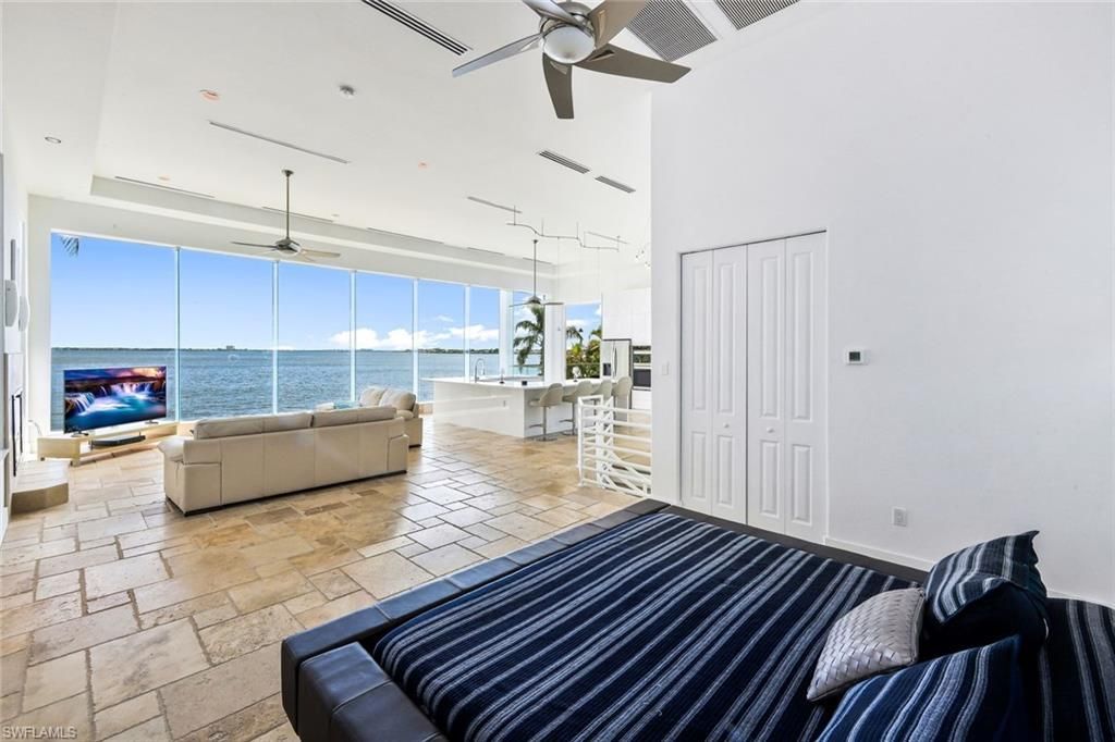 2302 SE 28th St, Cape Coral, FL 33904 Photo