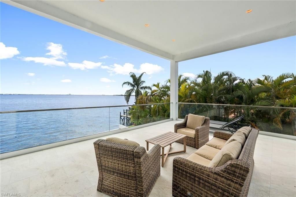 2302 SE 28th St, Cape Coral, FL 33904 Photo