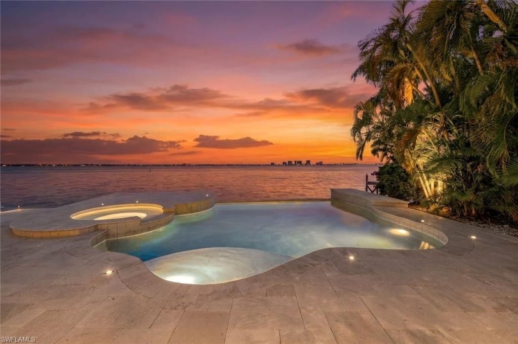 2302 SE 28th St, Cape Coral, FL 33904 Photo