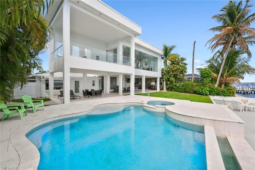 2302 SE 28th St, Cape Coral, FL 33904 Photo