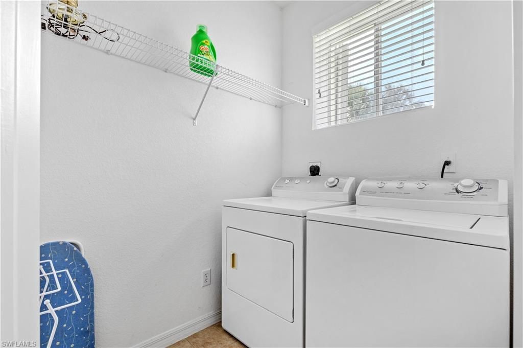 3364 Dandolo Cir, Cape Coral, FL 33909 Photo