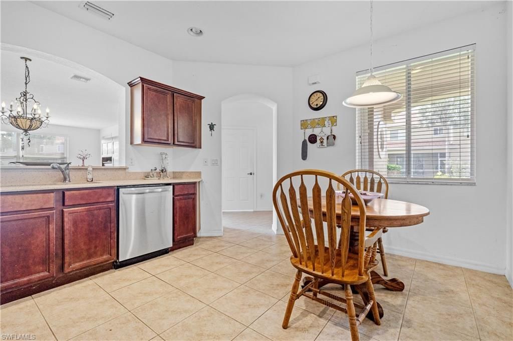 3364 Dandolo Cir, Cape Coral, FL 33909 Photo