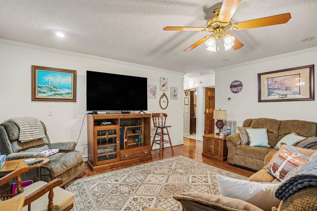 436 Tanner Rd. Photo 16