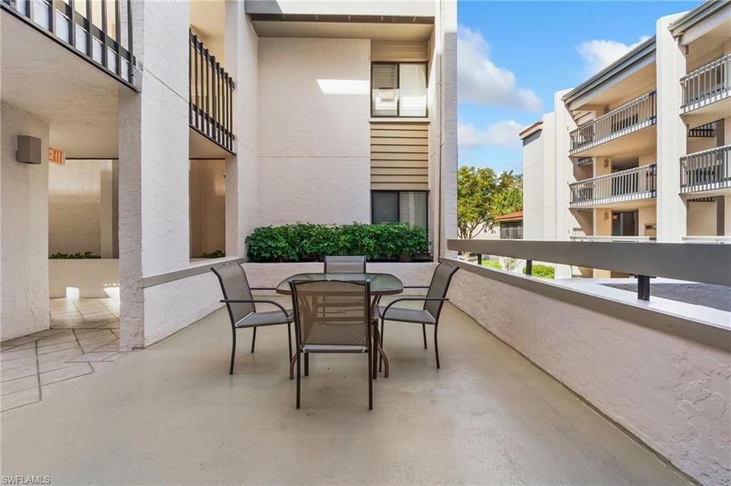 4608 Flagship Dr, Unit 202, Fort Myers, FL 33919 Photo