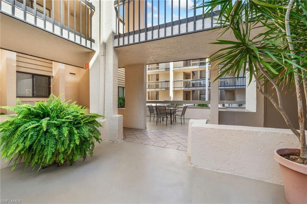 4608 Flagship Dr, Unit 202, Fort Myers, FL 33919 Photo