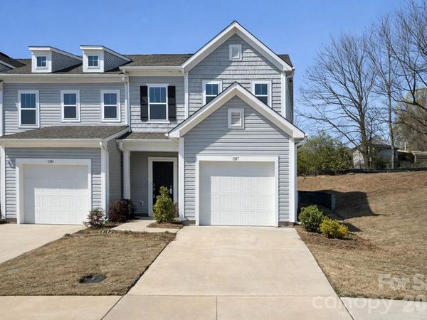 1365 Eagle Claw Drive , Kannapolis, NC 28083