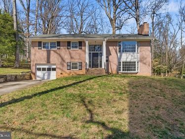 9116 HAMILTON DRIVE, FAIRFAX, VA 22031