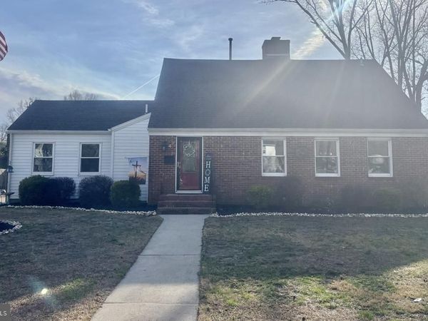 46 MAPLEWOOD AVENUE, CARNEYS POINT, NJ 08069