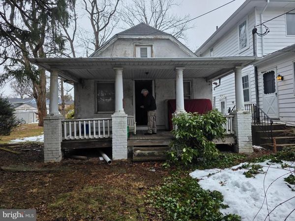 406 W BRIDGE STREET , MORRISVILLE, PA 19067