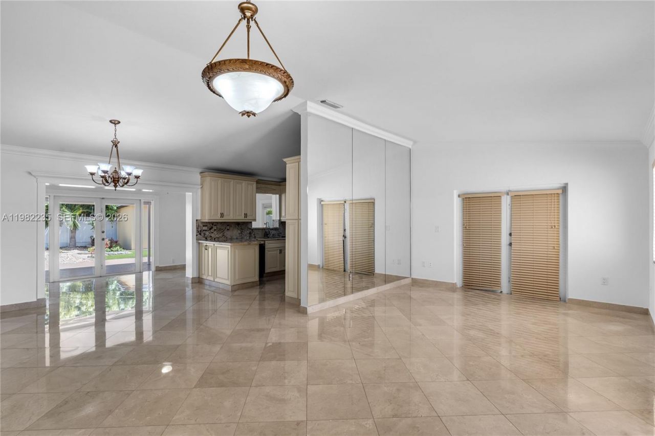 14831 SW 82nd St, Unit na, Miami, FL 33193 Photo
