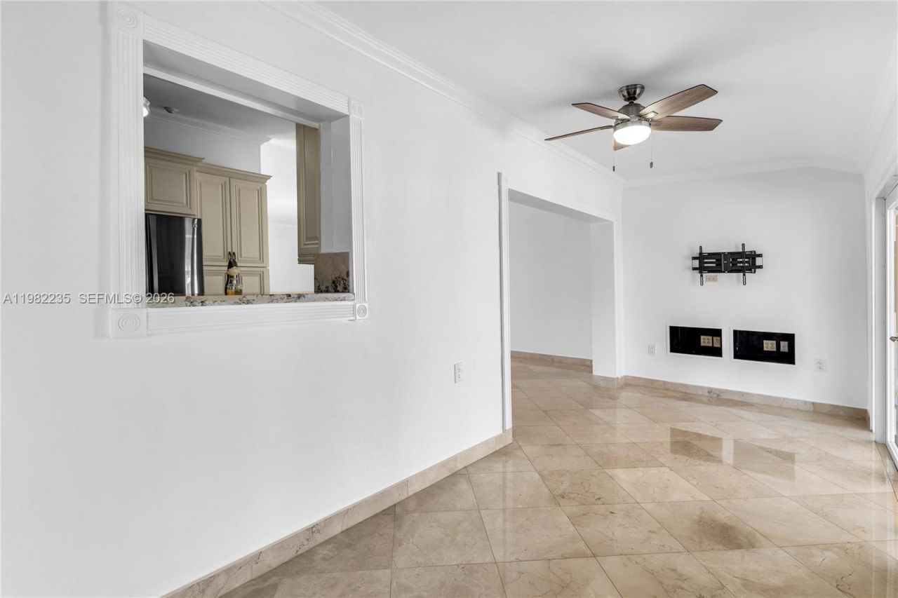 14831 SW 82nd St, Unit na, Miami, FL 33193 Photo