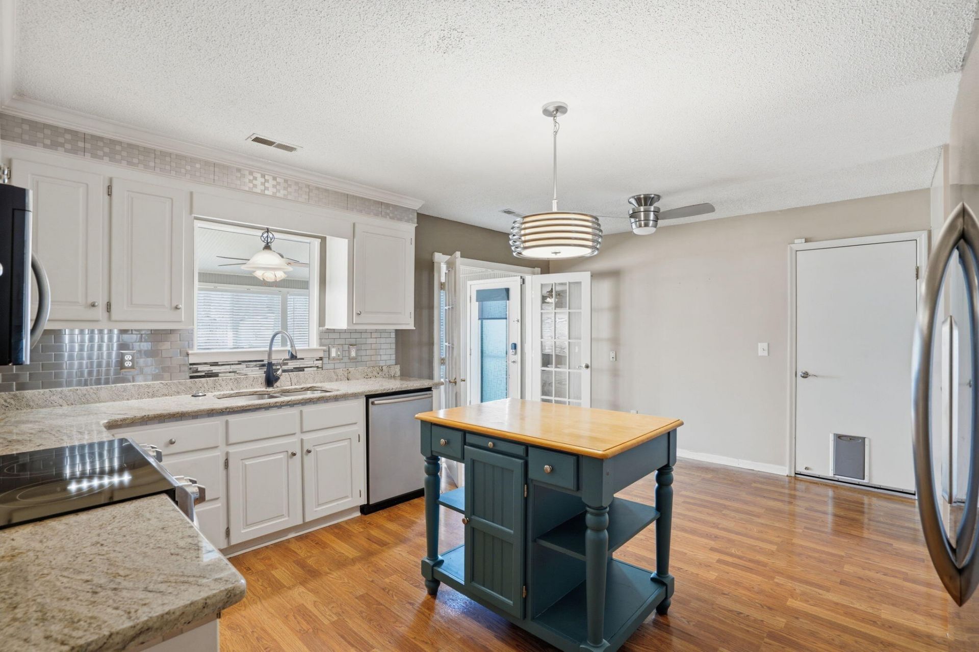 118 Elaine Street Photo 15