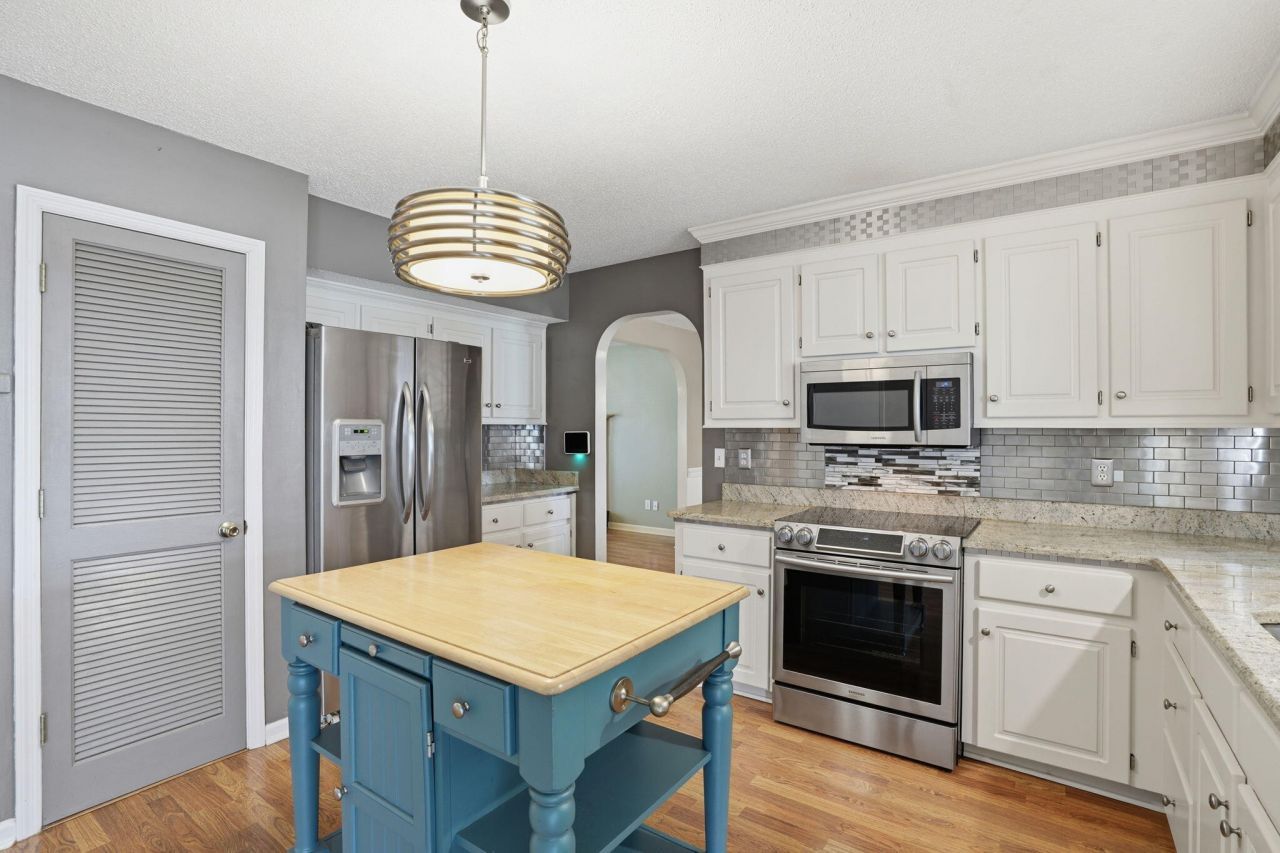 118 Elaine Street Photo 17