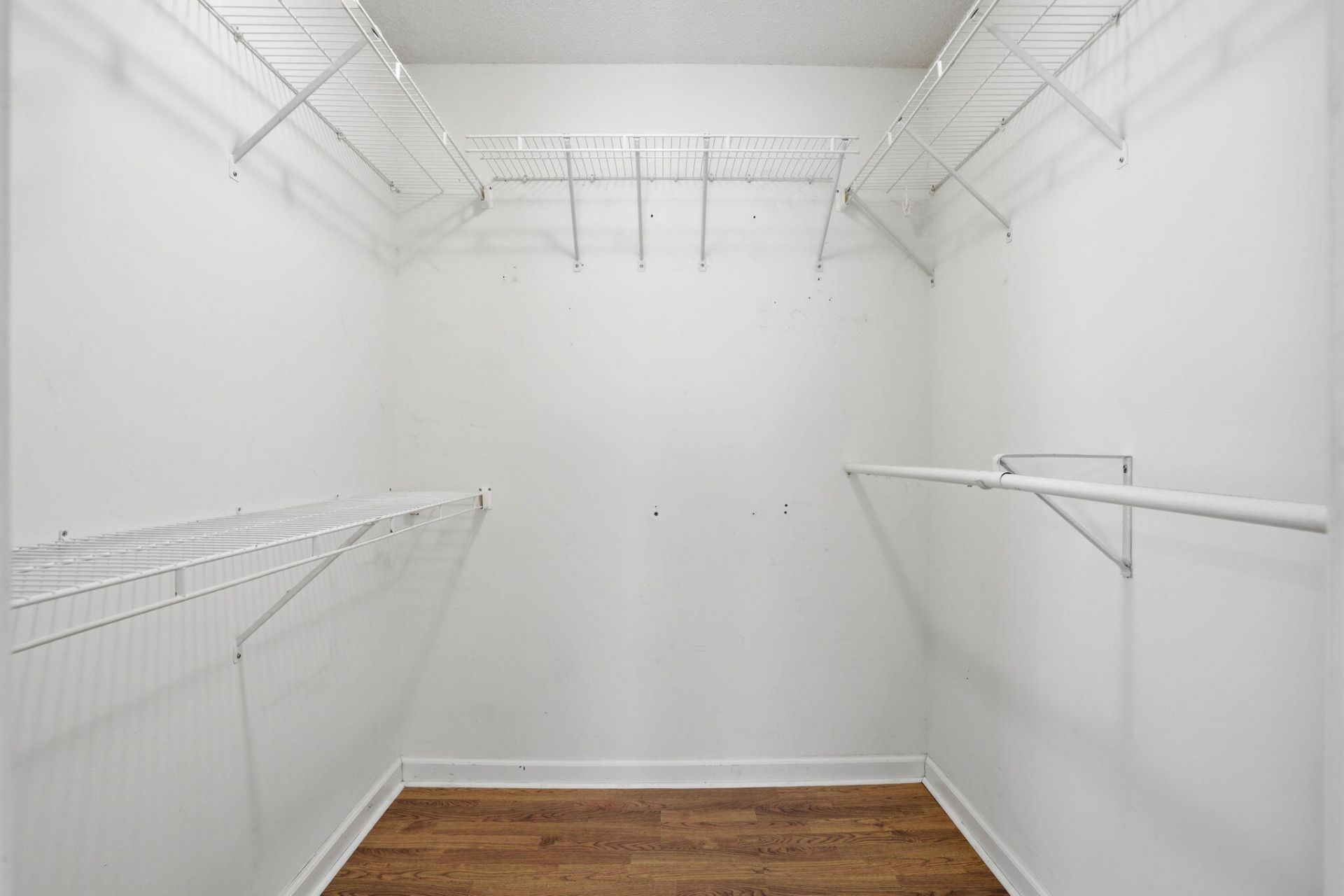 118 Elaine Street Photo 33