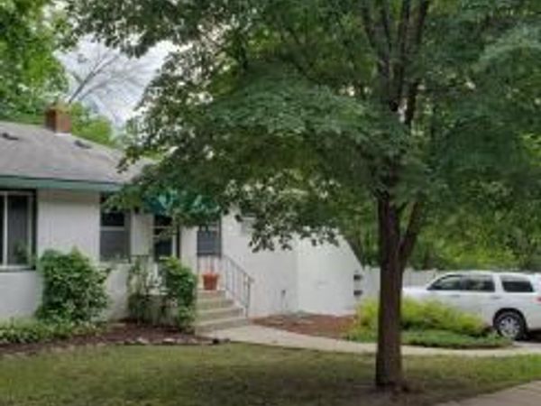 686 Lexington Parkway S, Saint Paul, MN 55116