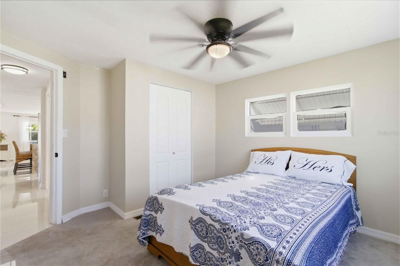 203 48th Avenue Drive W, Bradenton, FL 34207 Photo