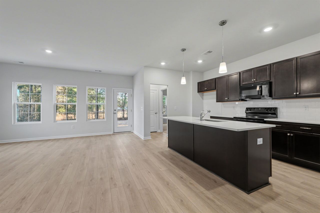 3424 Logan St. Photo 9