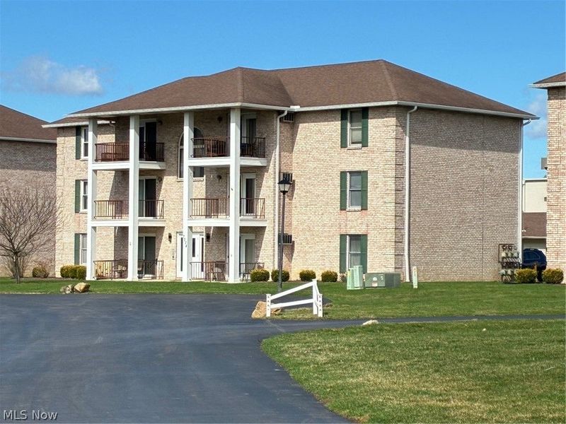 7374 Eisenhower Drive, Unit 3, Boardman, OH 44512 Photo 11