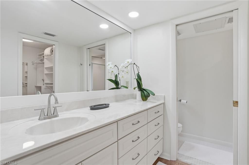 3300 Binnacle Dr , Unit 102, Naples, FL 34103 Photo