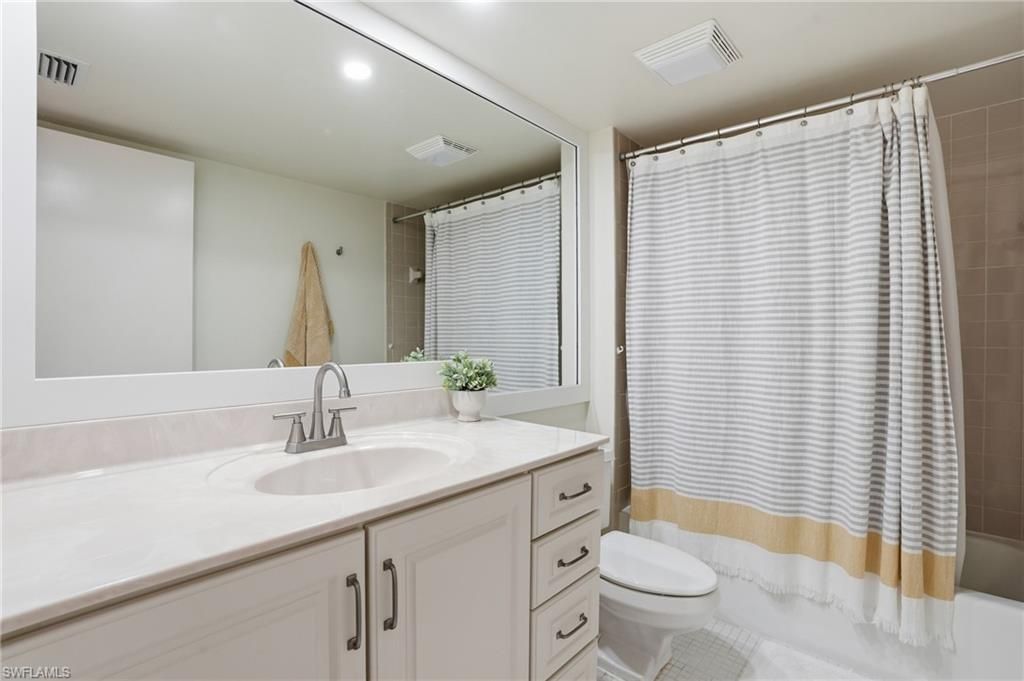 3300 Binnacle Dr , Unit 102, Naples, FL 34103 Photo