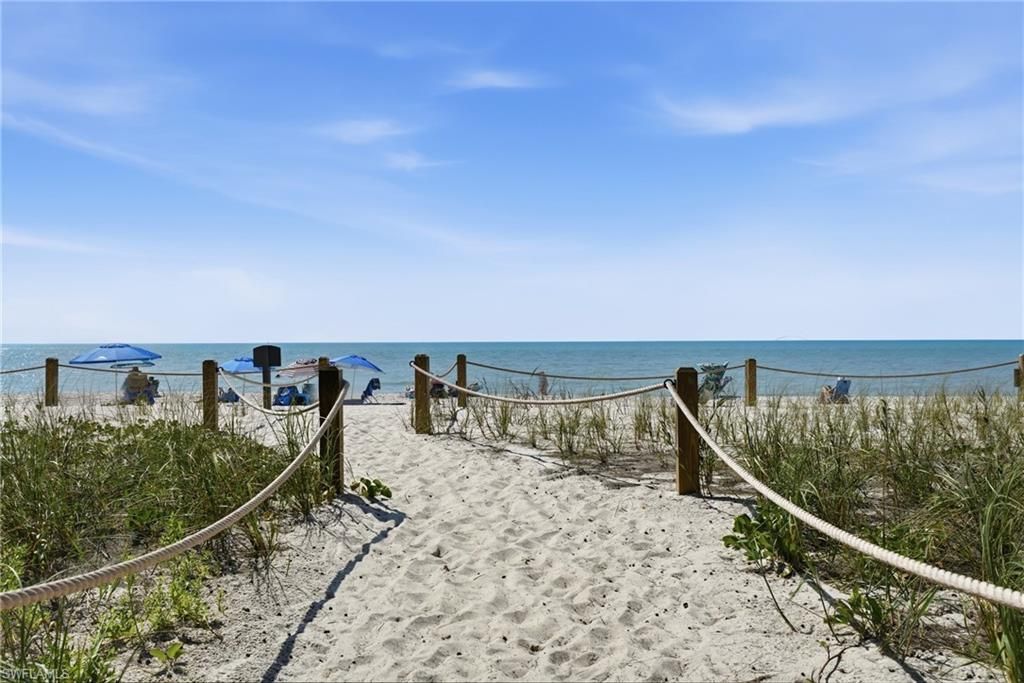 3300 Binnacle Dr , Unit 102, Naples, FL 34103 Photo