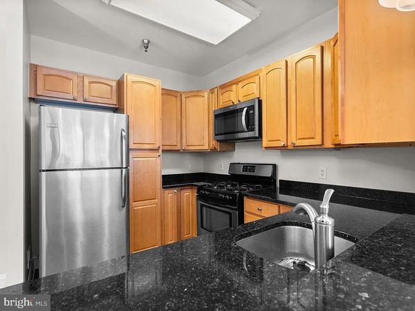 38 MARYLAND AVENUE, Unit 405, ROCKVILLE, MD 20850