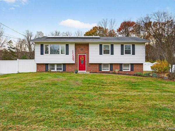 91 Velie Road , Lagrangeville, NY 12540