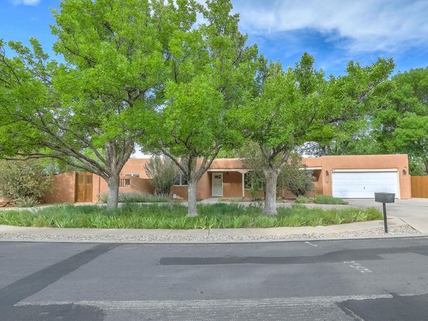 3400 Avenida Charada NW, Albuquerque, NM 87107