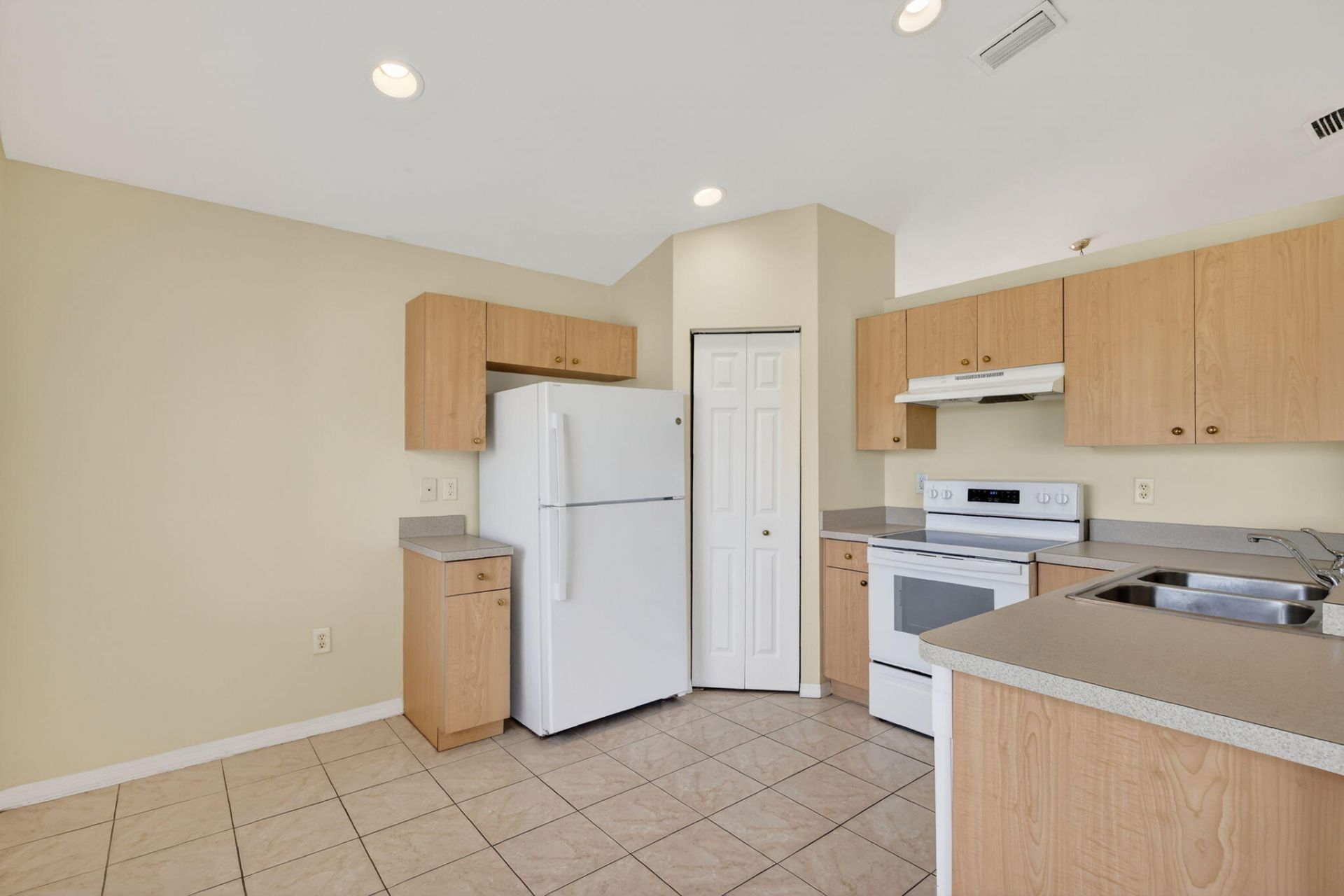 521 SW Indian Key Drive, Port Saint Lucie, FL 34986 Photo