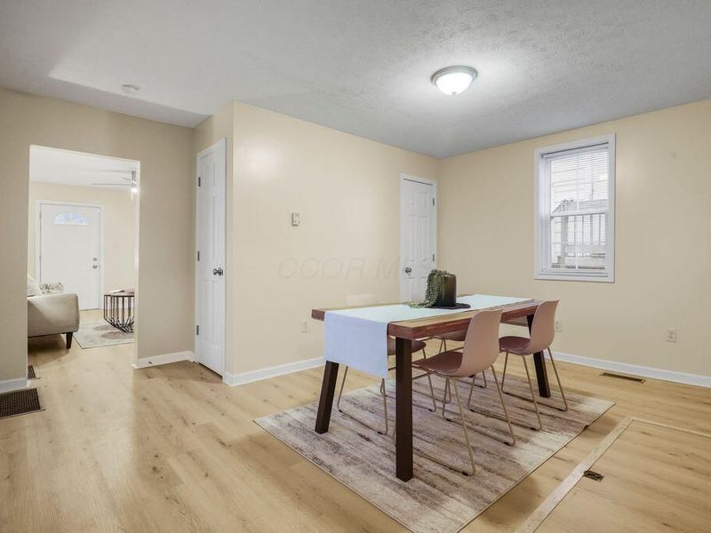 136 E Innis Avenue, Columbus, OH 43207 Photo 11