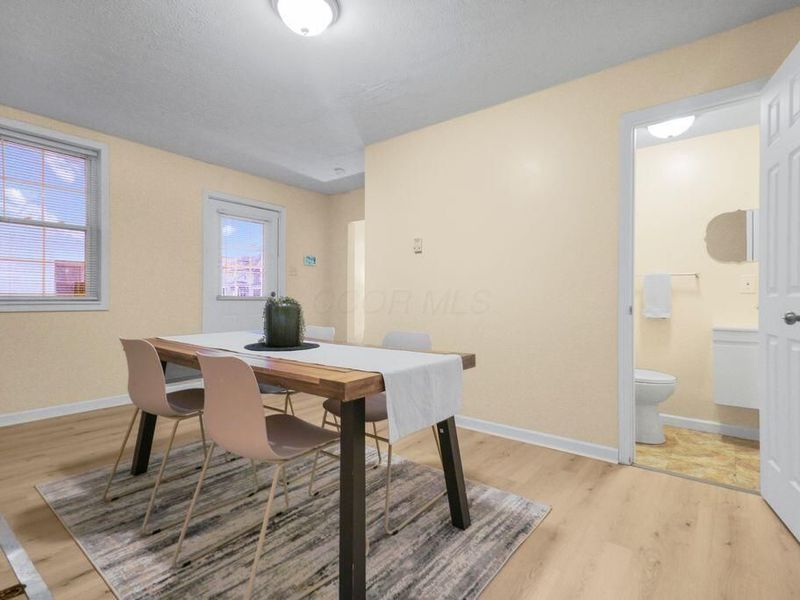 136 E Innis Avenue, Columbus, OH 43207 Photo 13