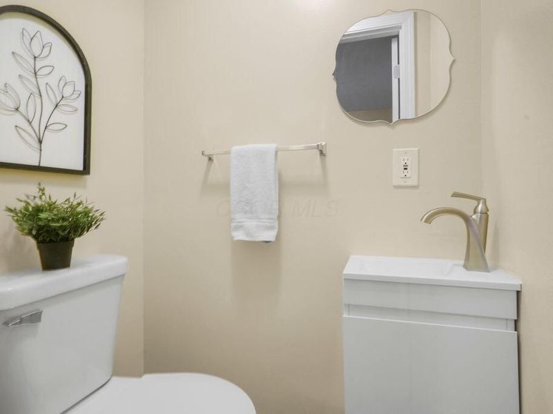 136 E Innis Avenue, Columbus, OH 43207 Photo 18