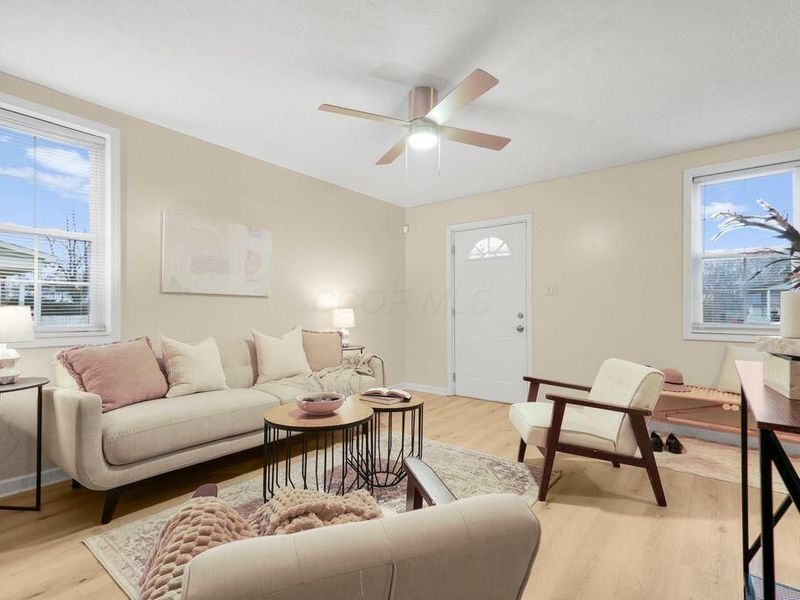 136 E Innis Avenue, Columbus, OH 43207 Photo 2