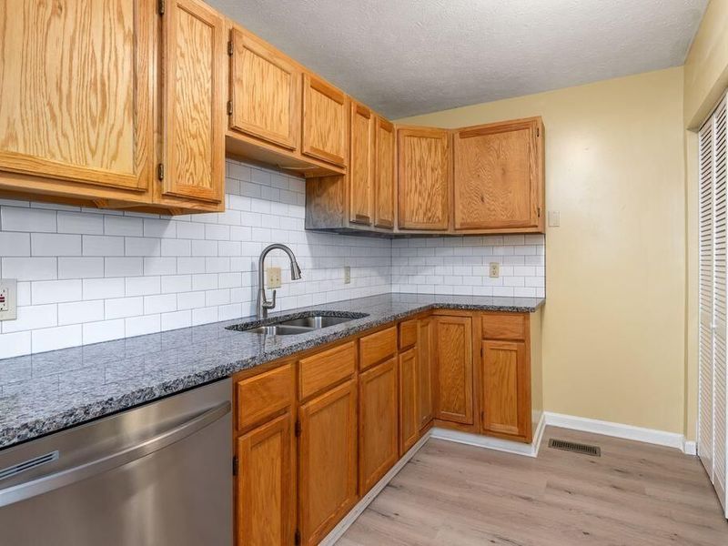 136 E Innis Avenue, Columbus, OH 43207 Photo 27