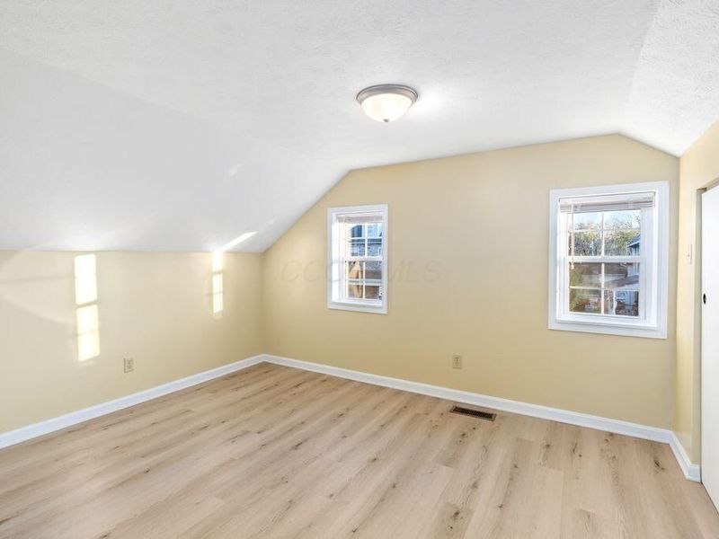 136 E Innis Avenue, Columbus, OH 43207 Photo 30