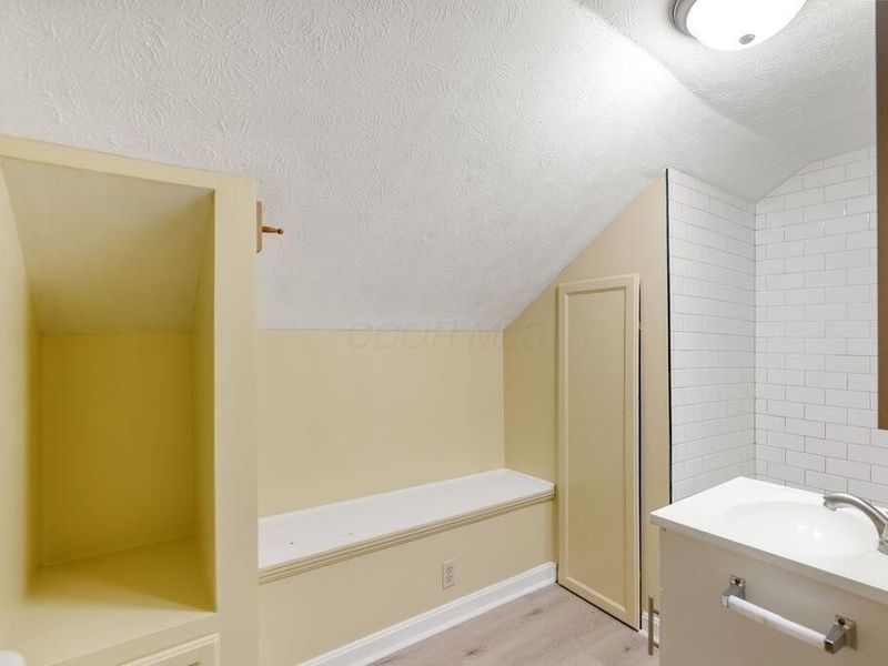 136 E Innis Avenue, Columbus, OH 43207 Photo 42