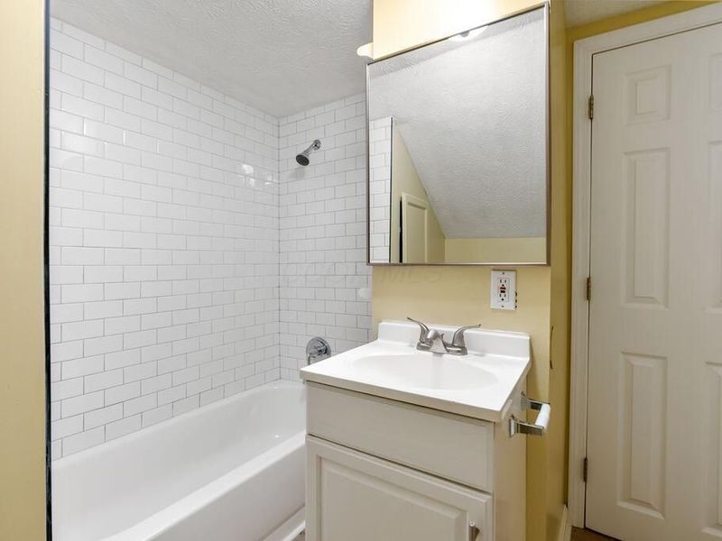 136 E Innis Avenue, Columbus, OH 43207 Photo 47